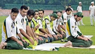 Foto-Foto Inspiratif Muslim Sholat 8 Foto-Foto Inspiratif Muslim Sholat 8