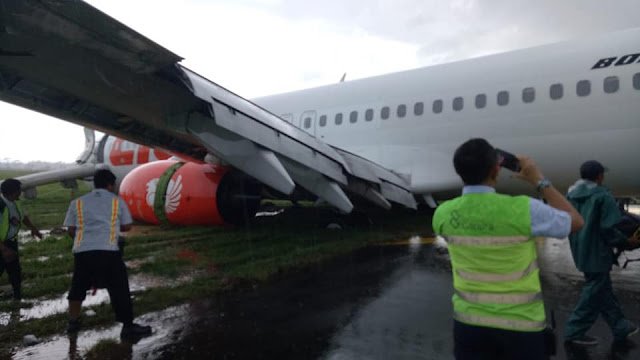 Pesawat Lion Air Tergelincir Pesawat Lion Air Tergelincir