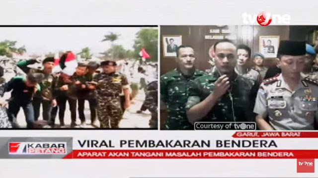 Anggota TNI Pastikan yang Dibakar Oknum Banser Bendera Bertuliskan Tauhid Anggota TNI Pastikan yang Dibakar Oknum Banser Bendera Bertuliskan Tauhid