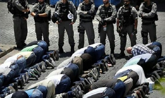 Imam Mesjid Al-Aqsha Palestina ditembak, Indonesia kecam tindakan Israel yang membatasi akses ke tempat suci tersebut. Imam Mesjid Al-Aqsha Palestina ditembak, Indonesia kecam tindakan Israel yang membatasi akses ke tempat suci tersebut.