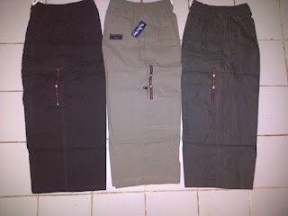 shalat-memakai-celana shalat-memakai-celana