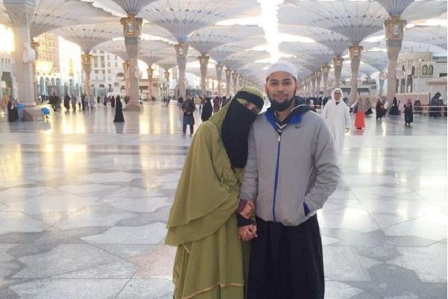 shireen sungkar bercadar istri teuku wisnu memakai cadar