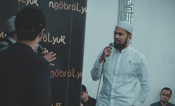 Nasihat Teuku Wisnu : Menghibur Boleh, Memperolok Agama Jangan itu PETAKA Nasihat Teuku Wisnu : Menghibur Boleh, Memperolok Agama Jangan itu PETAKA